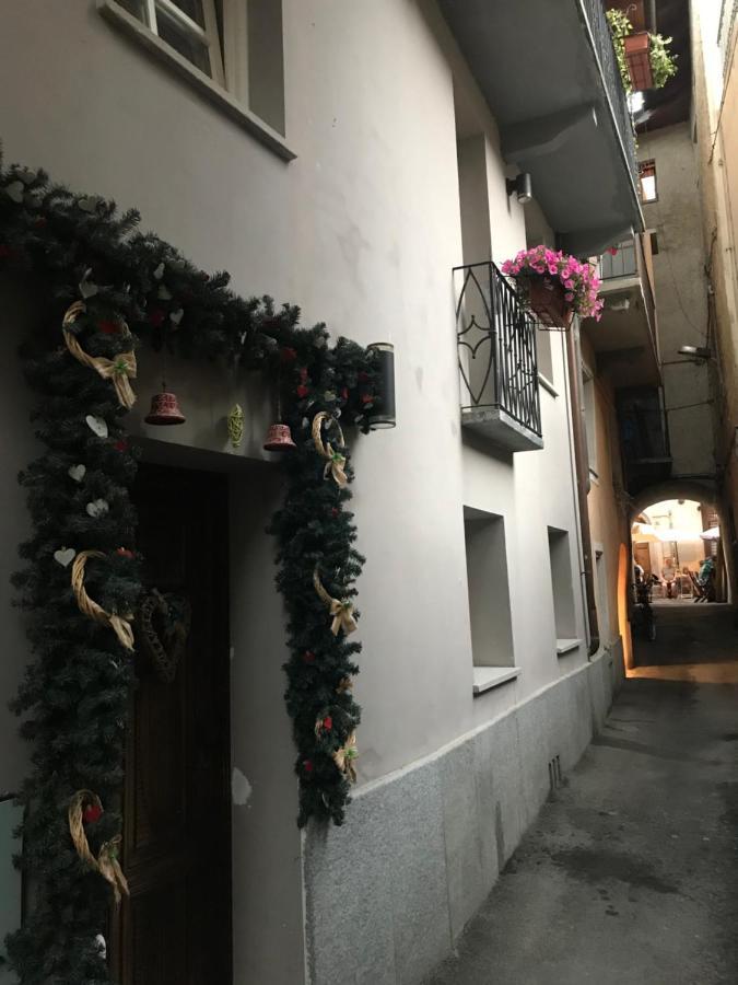 Aymon De Challant Appartement Аоста Екстер'єр фото